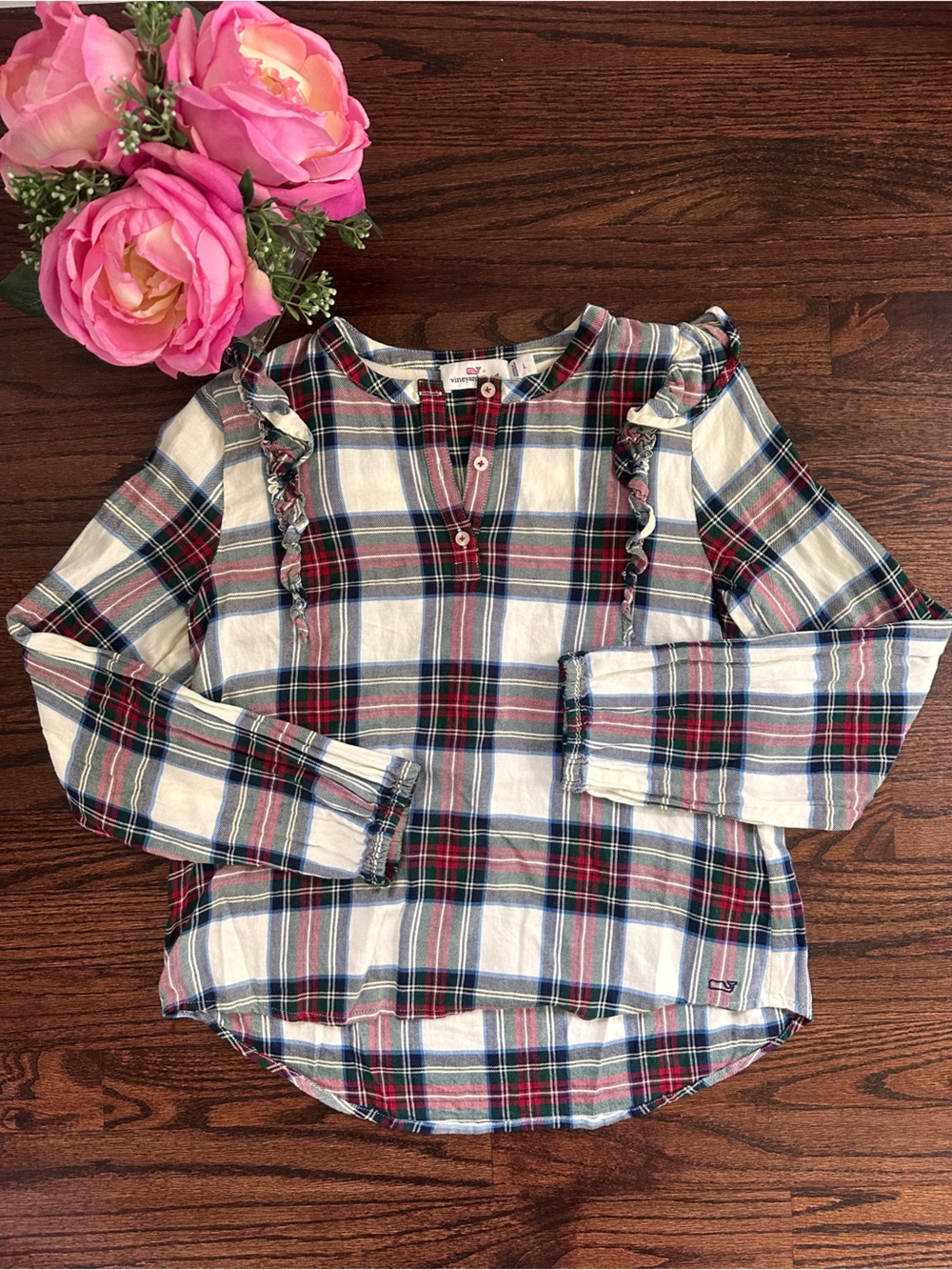 Vineyard Vines plaid ruffled top, size L